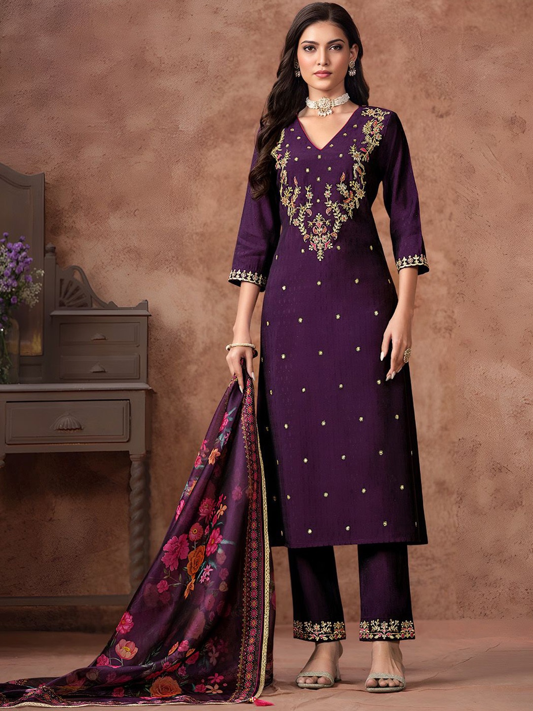

Varanga Women Ethnic Motifs Embroidered Regular Kurta with Trousers & With Dupatta, Purple