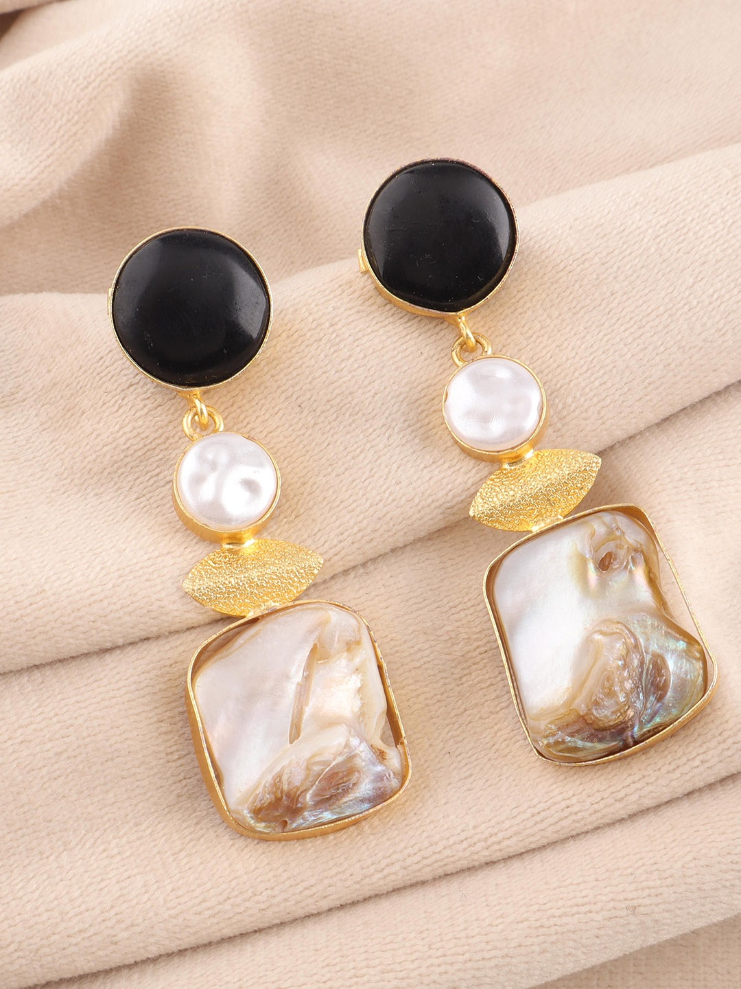 

Ozanoo Teardrop Shaped Drop Earrings, Black