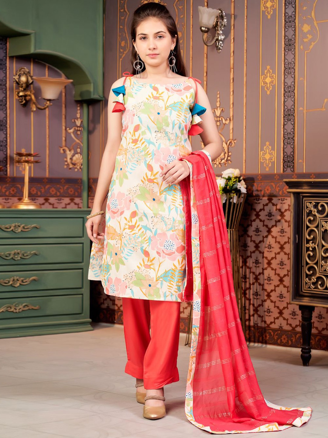 

Sangria Girls Printed Pure Cotton Shoulder Straps Straight Kurta With Trouser And Dupatta, Cream
