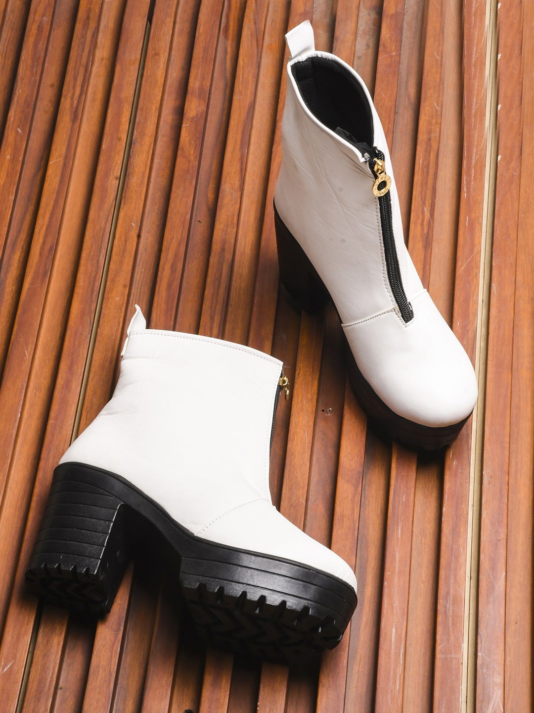 

Killer Women Round Toe Block Heel Boots, White