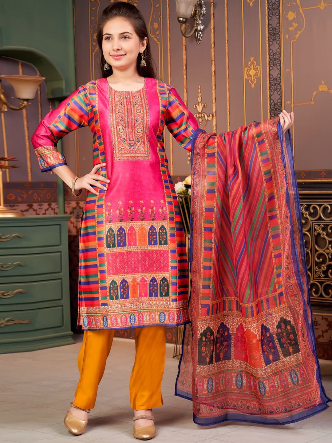 

Sangria Girls Printed Kurta Trouser With Dupatta, Pink