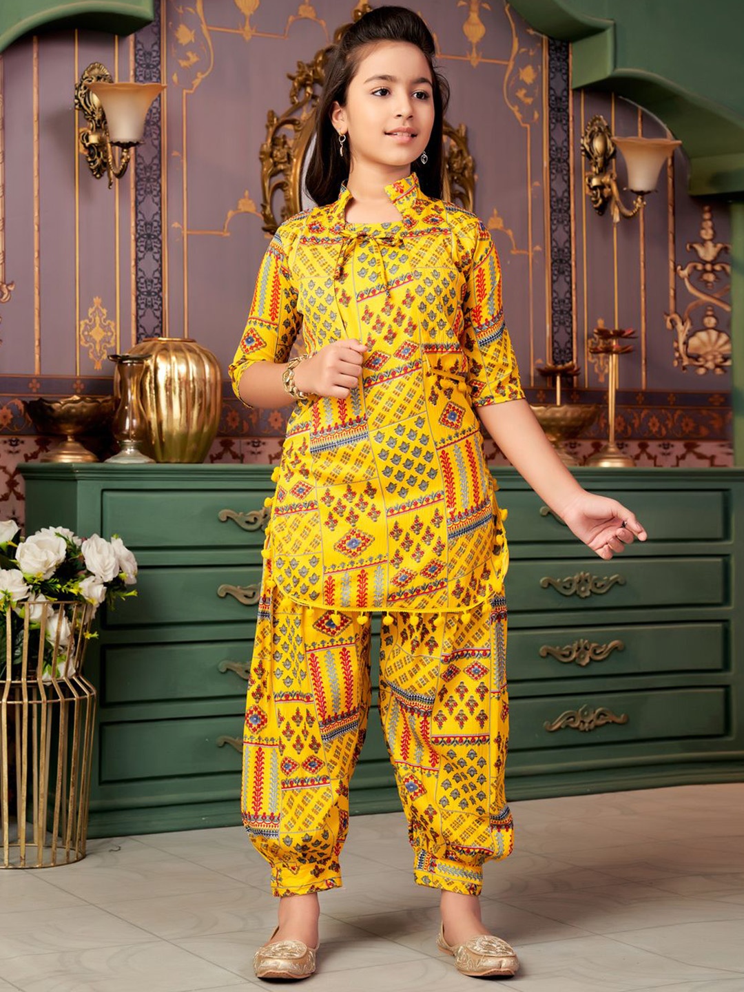 

BAESD Girls Ethnic Motifs Printed Straight Kurta With Patiala & Jacket, Yellow