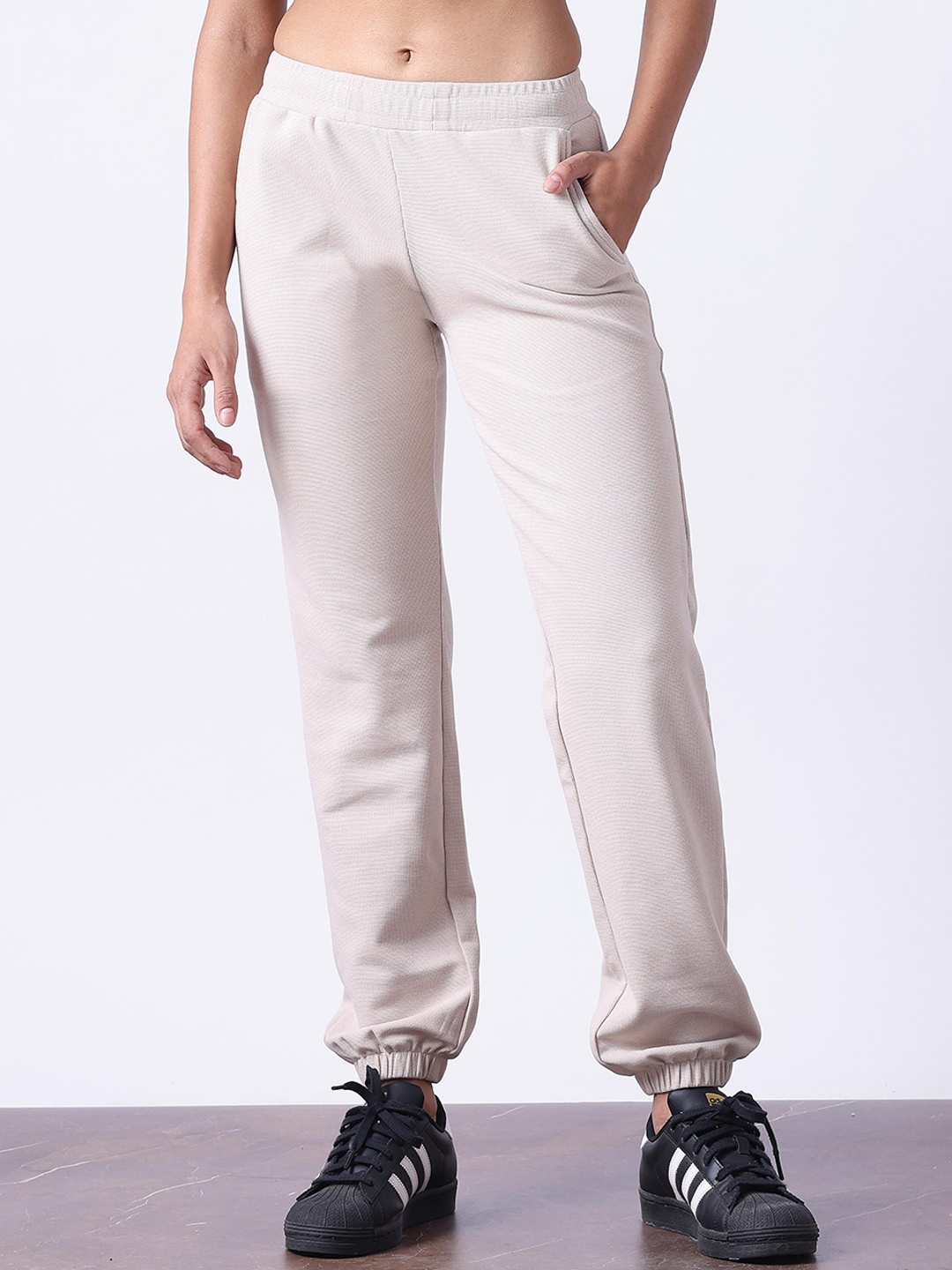 

Bonnaty Women Relaxed-Fit Mid Rise Joggers, Beige