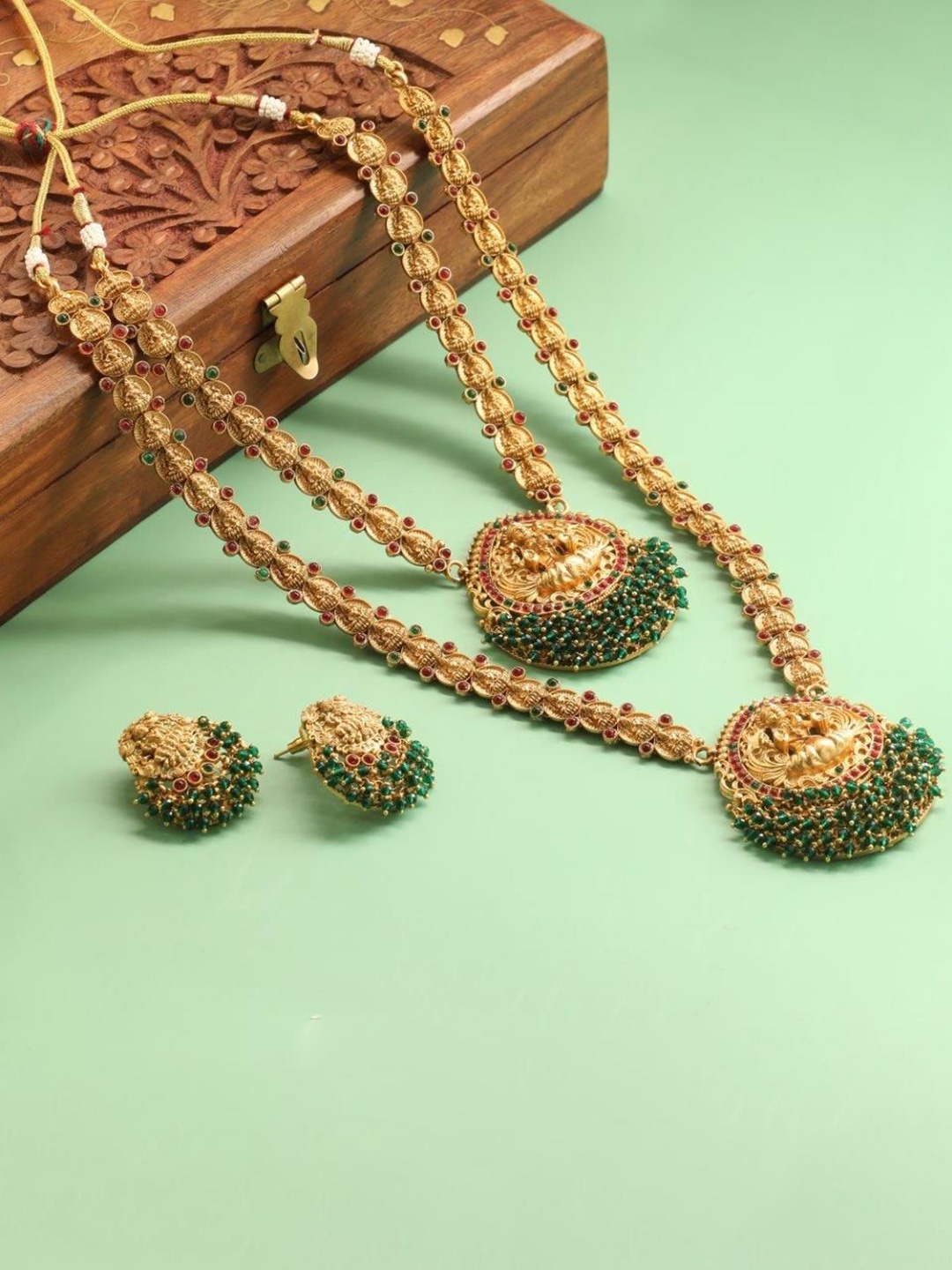 

NILA Gold-Plated Stone Studded & Beaded Lakshmi Jewellery Set