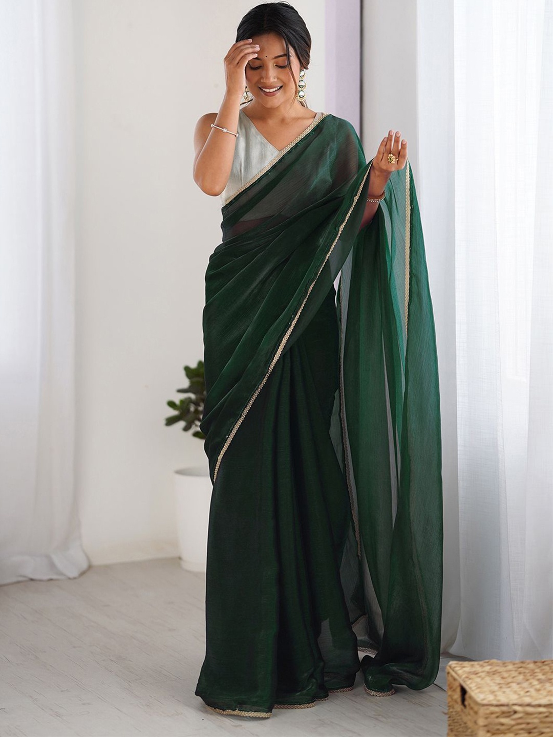 

KALINI Embroidered Pure Chiffon Saree, Green