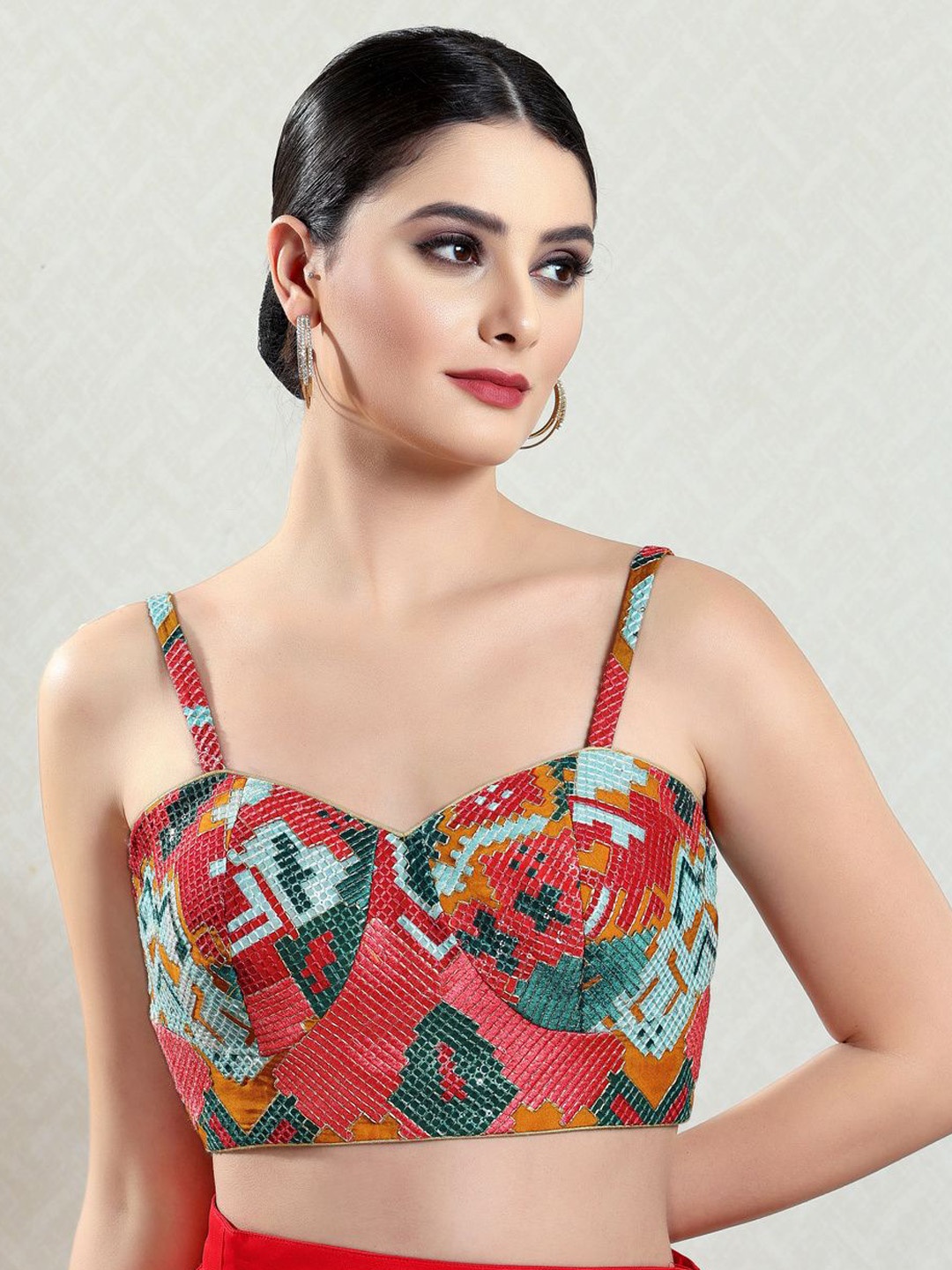 

VAMAS - THE DESIGNER BLOUSES Embroidered Brocade Sweetheart Neck Padded Saree Blouse, Red