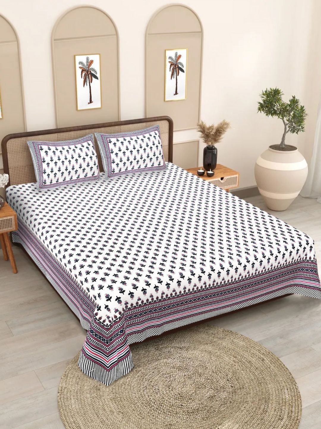 

COLOURSBLOCK White & Pink Floral 180 TC King Bedsheet with 2 Pillow Covers