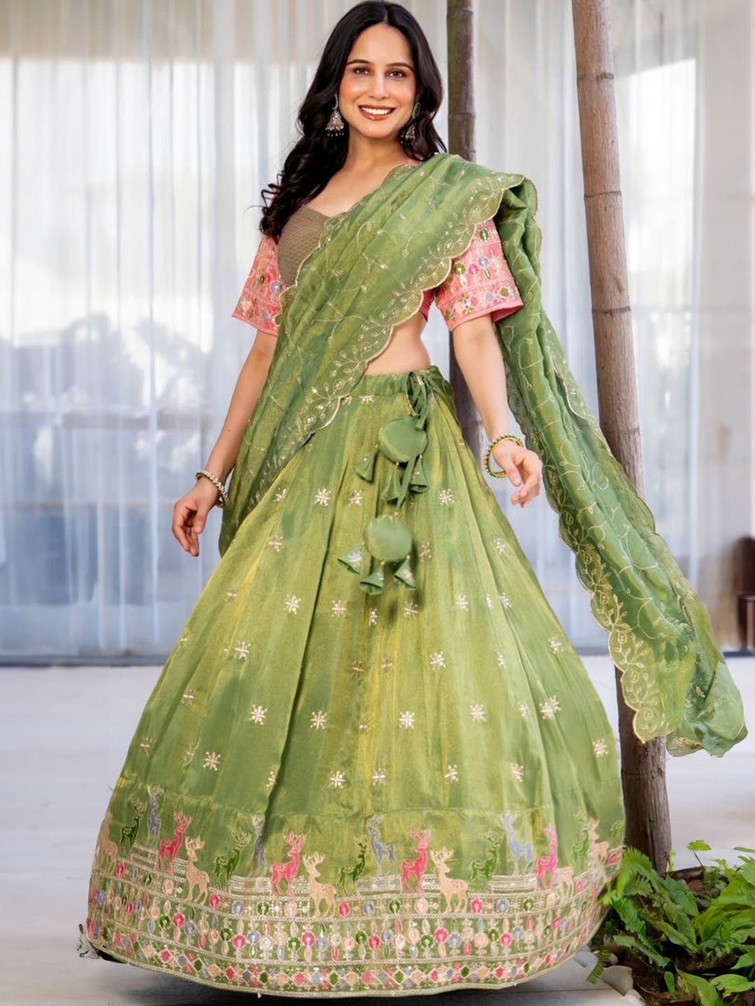 

HOUSE OF JAMOTI Embellished Sequinned Ready to Wear Lehenga & Blouse With Dupatta, Green