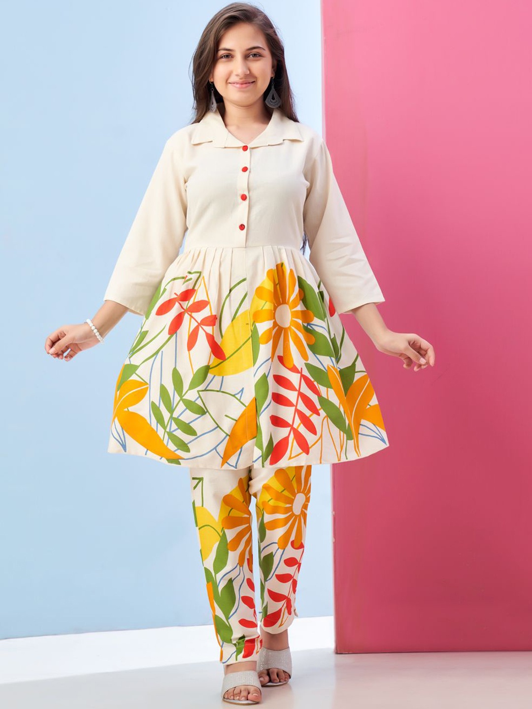 

Sangria Girls Floral Printed Cotton Shirt Collar Anarkali Kurta With Trouser, Cream