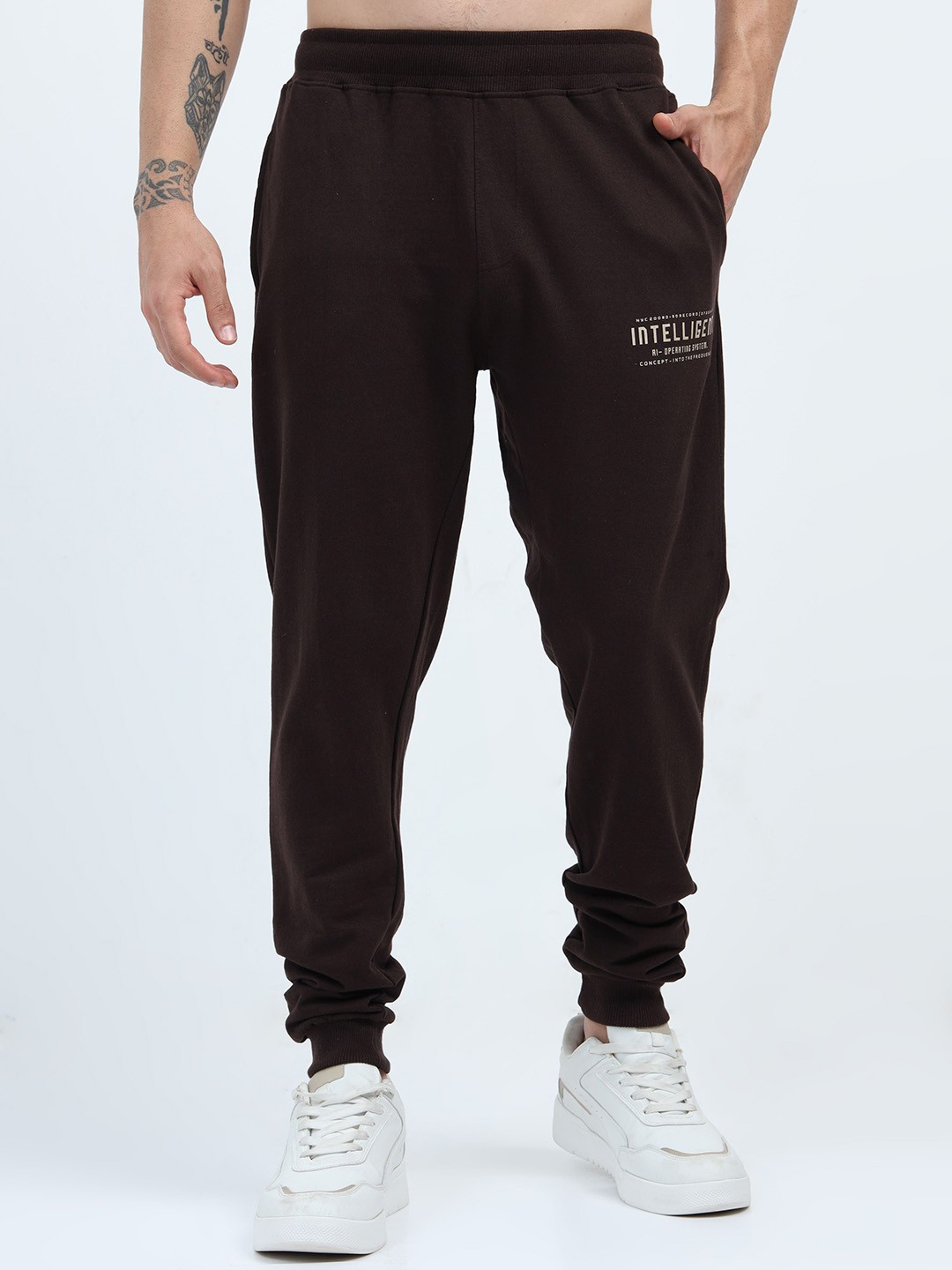 

ESSPOIRE Men Mid Rise Joggers, Coffee brown