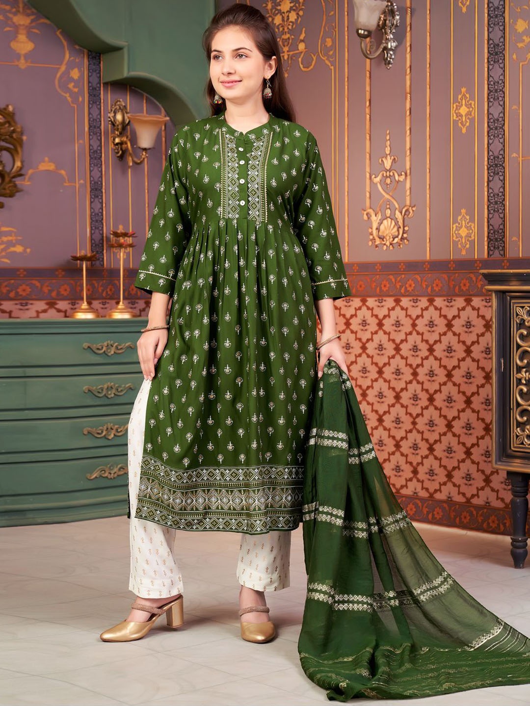 

Sangria Girls Embroidered V Neck Kurta Trouser & Dupatta Set, Green