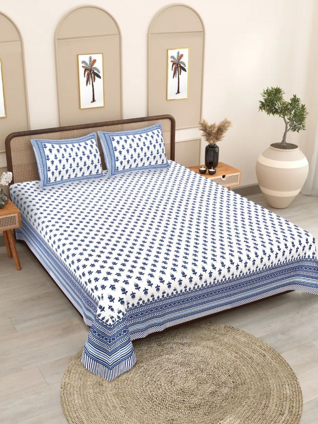 

COLOURSBLOCK Blue & White Floral 180 TC King Bedsheet with 2 Pillow Covers