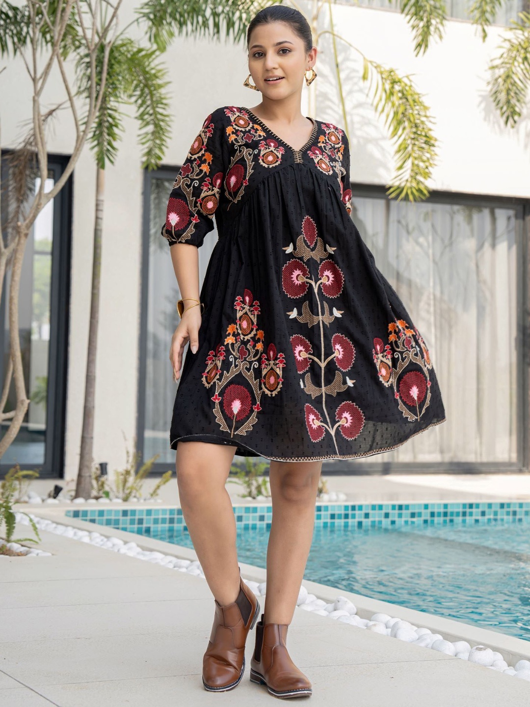 

FREYAA Embroidered Cotton V-Neck A-Line Ethnic Dress, Black