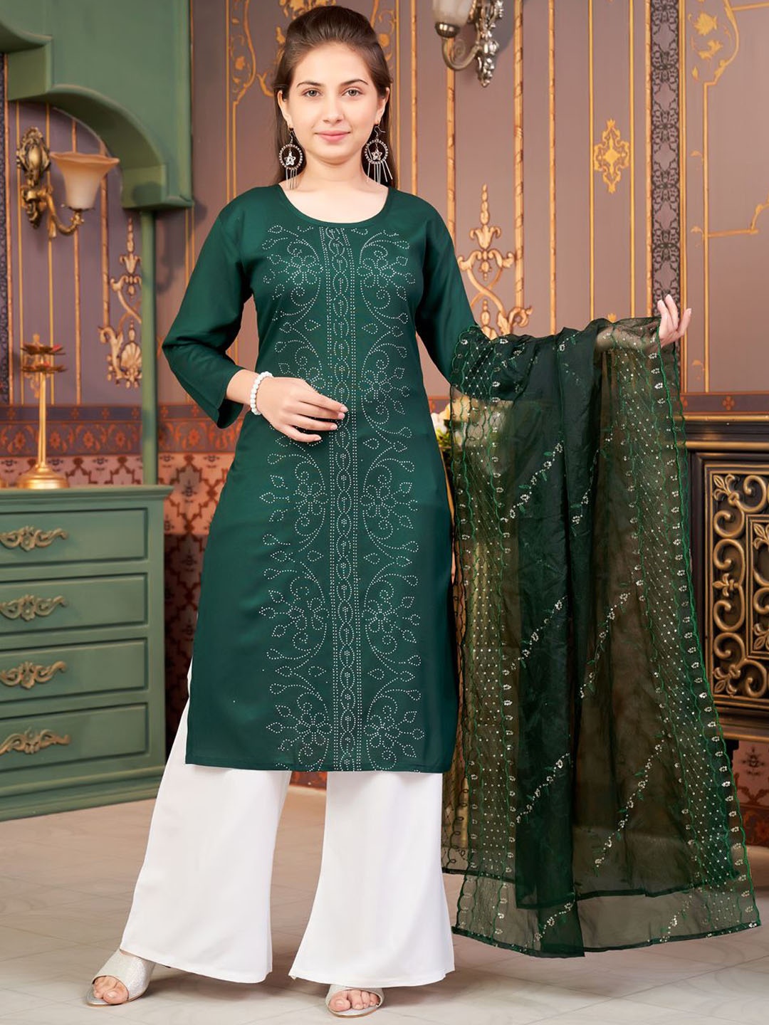 

BAESD Girls Ethnic Motifs Striped Flared Sleeves Mirror Work Kurta, Green