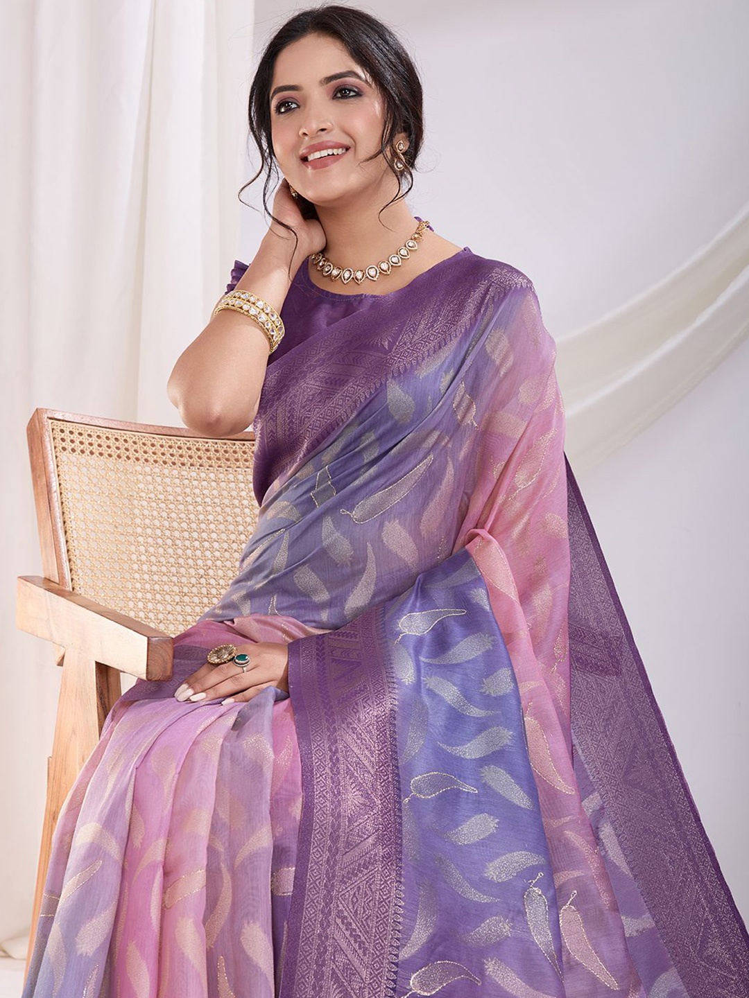 

Mitera Woven Design Zari Banarasi Saree, Purple