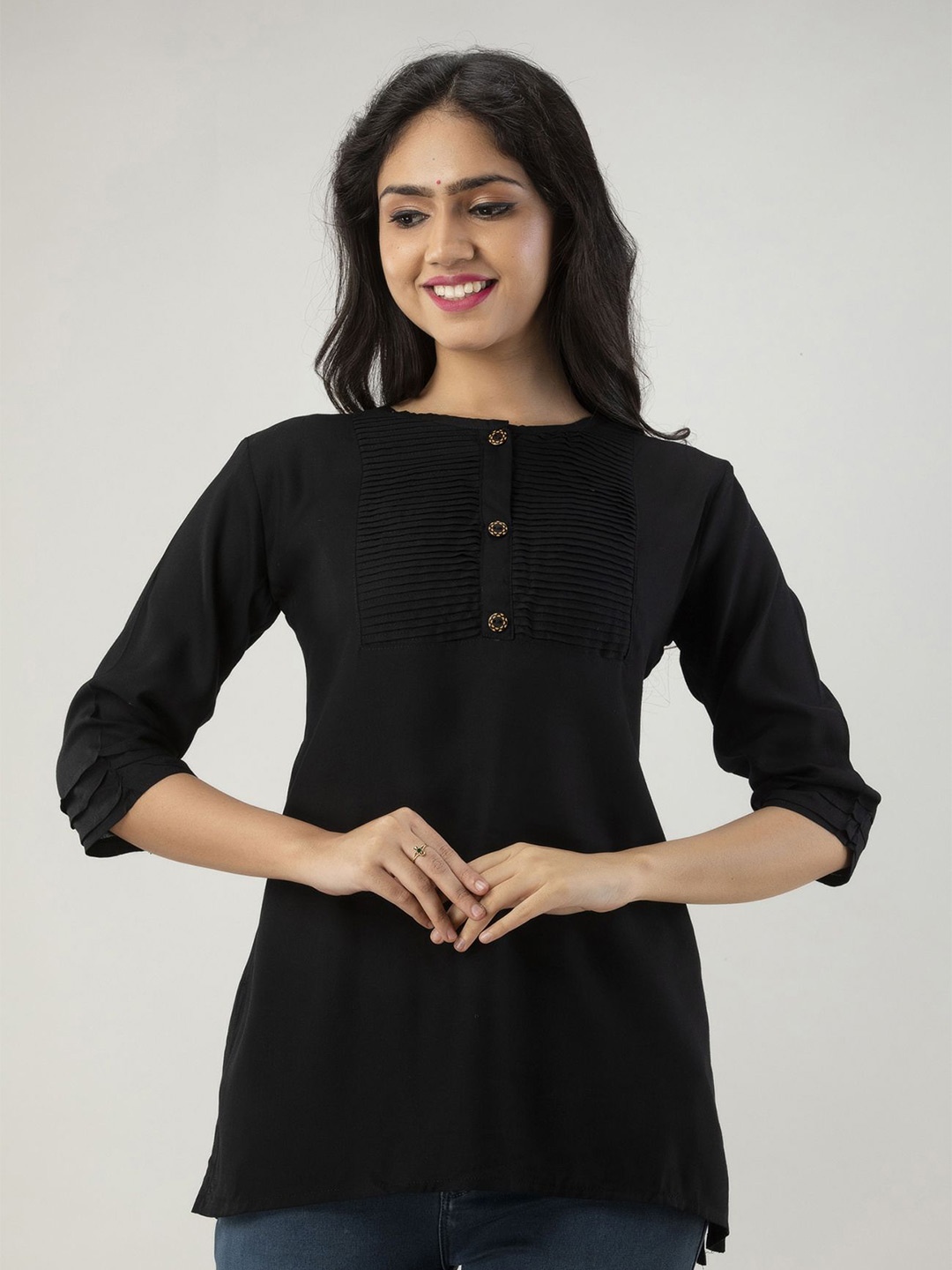 

DMP FASHION Roll-Up Sleeves Top, Black