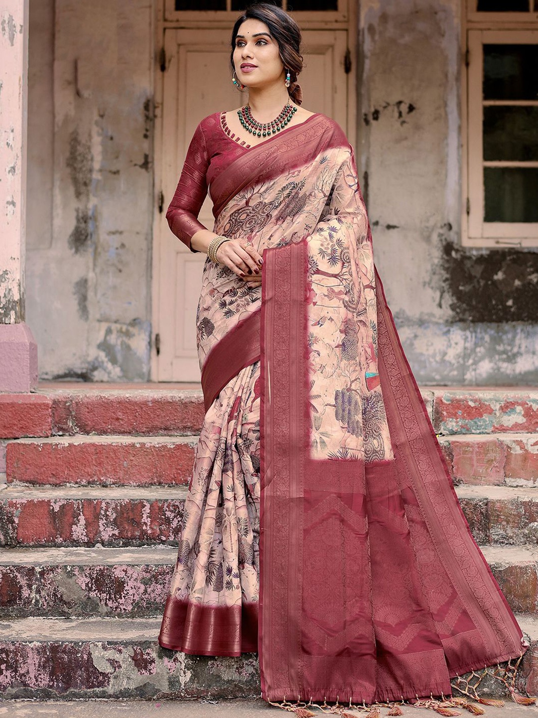 

DIVASTRI Woven Design Zari Pure Silk Banarasi Saree, Red