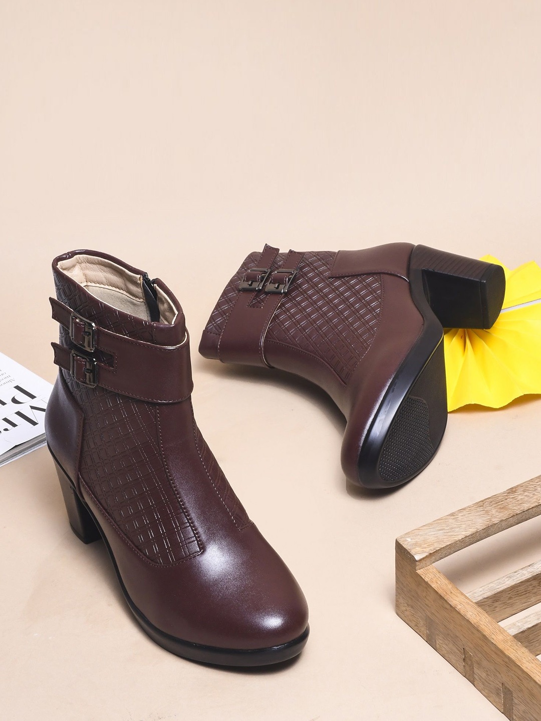 

Killer Women Round Toe Block Heel Boots, Brown
