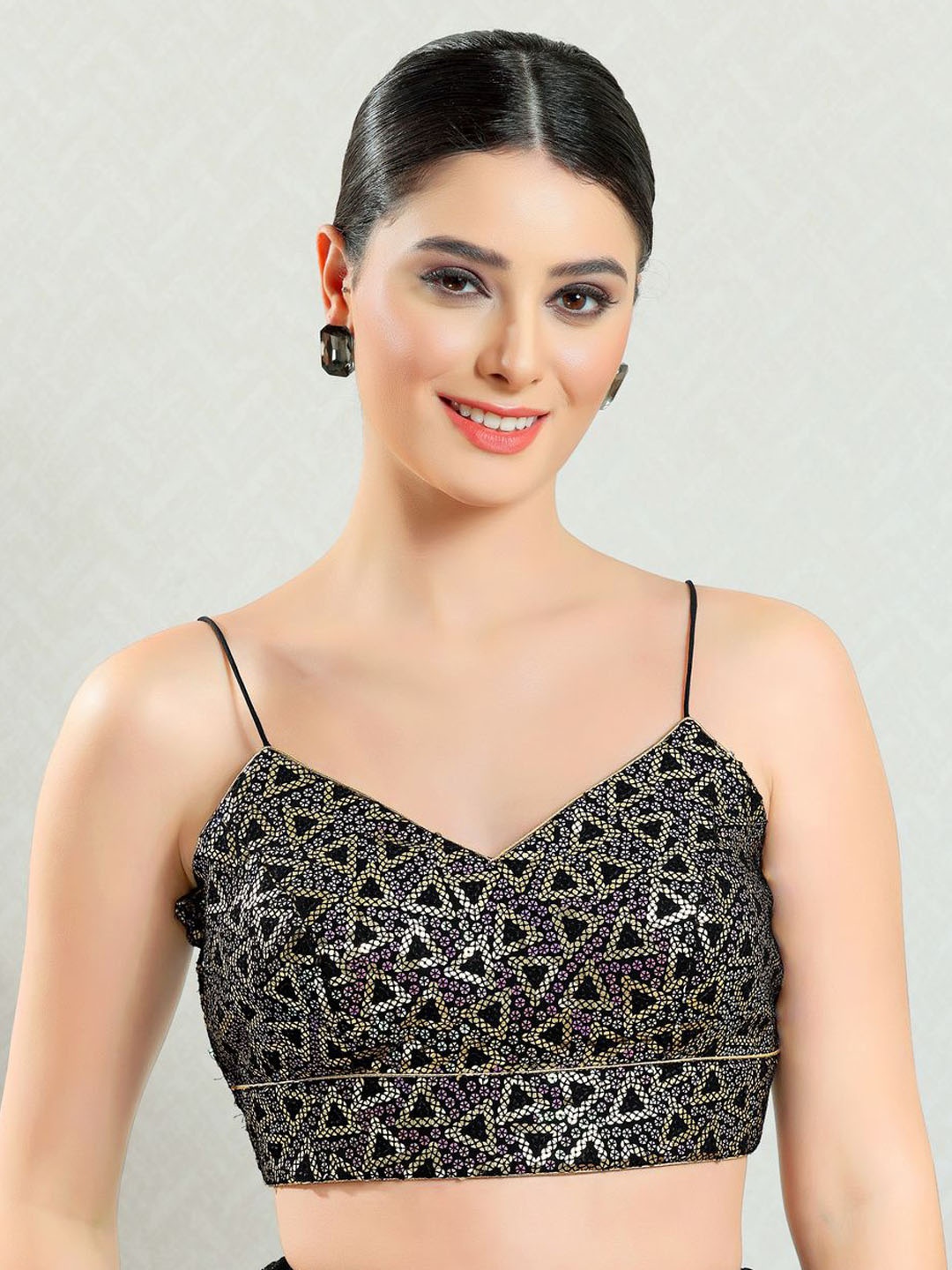 

VAMAS - THE DESIGNER BLOUSES Embroidered V- Neck Padded Saree Blouse, Black