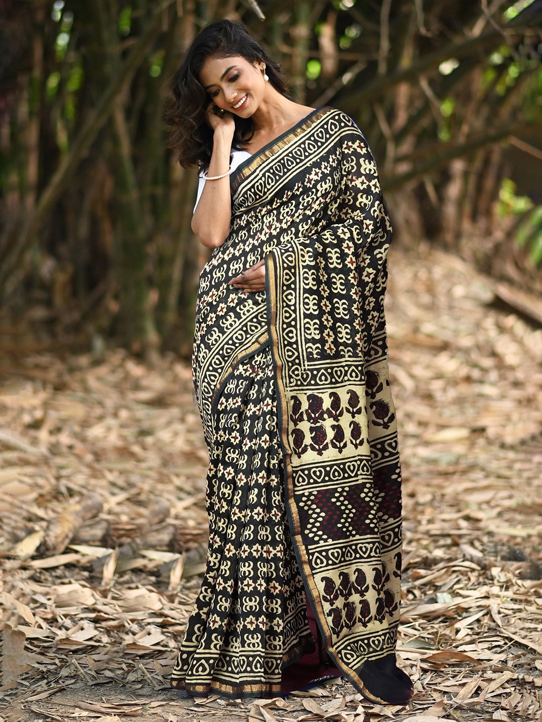 

Unnati Silks Floral Zari Silk Cotton Chanderi Saree, Green