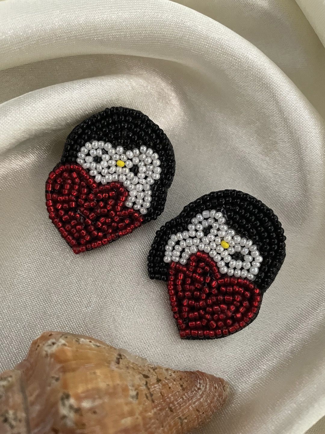 

Digital Dress Room Animal Shaped Studs Earrings, Multi