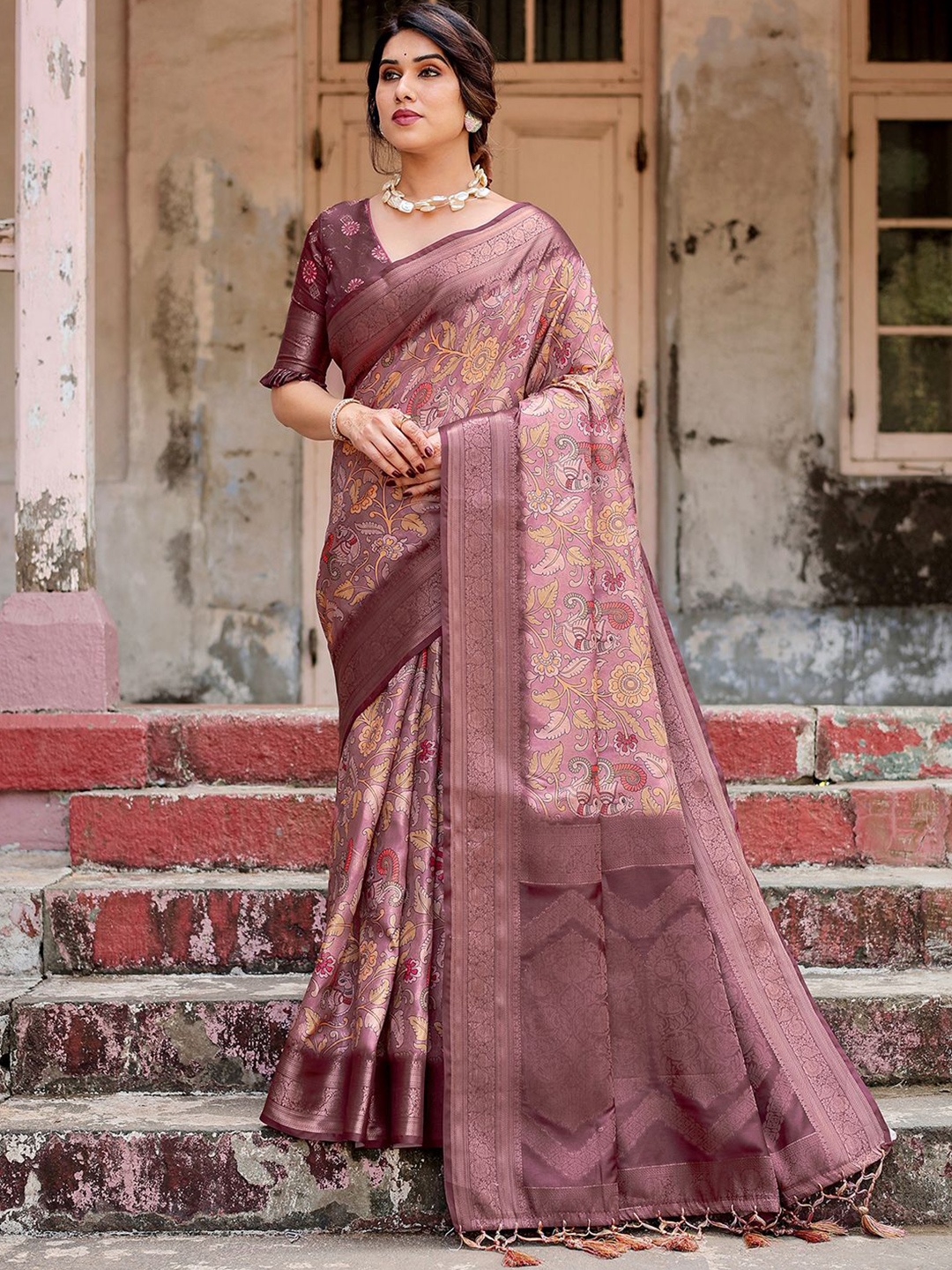 

DIVASTRI Woven Design Zari Pure Silk Kanjeevaram Saree, Brown