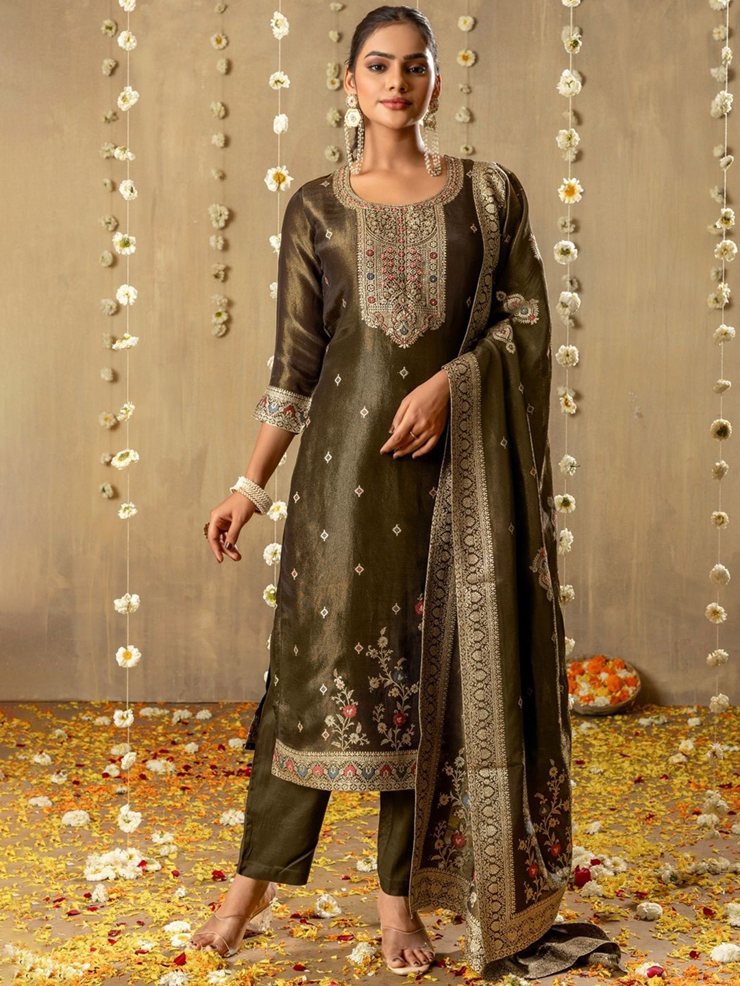 

DRESOUL Women Kurti with Pyjamas & With Dupatta, Green