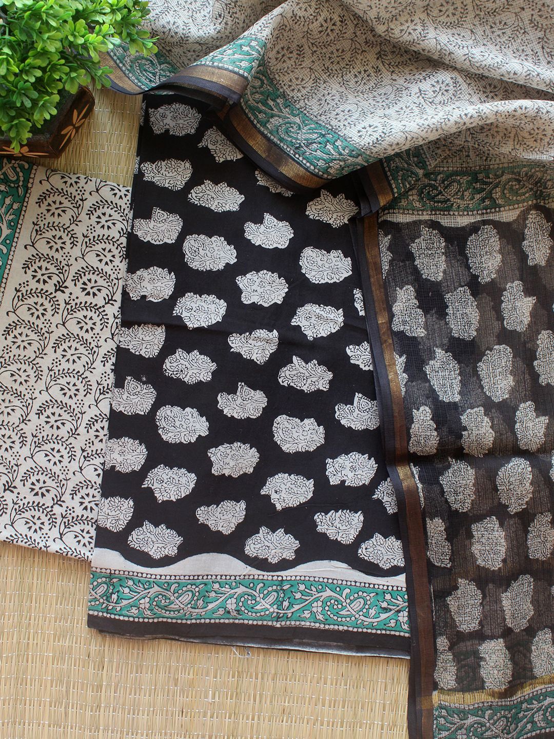 

Weaves of Tradition Printed Pure Cotton Unstitched Dress Material, Black