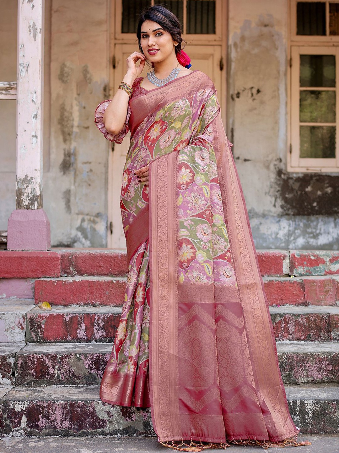 

DIVASTRI Woven Design Zari Pure Silk Paithani Saree, Red