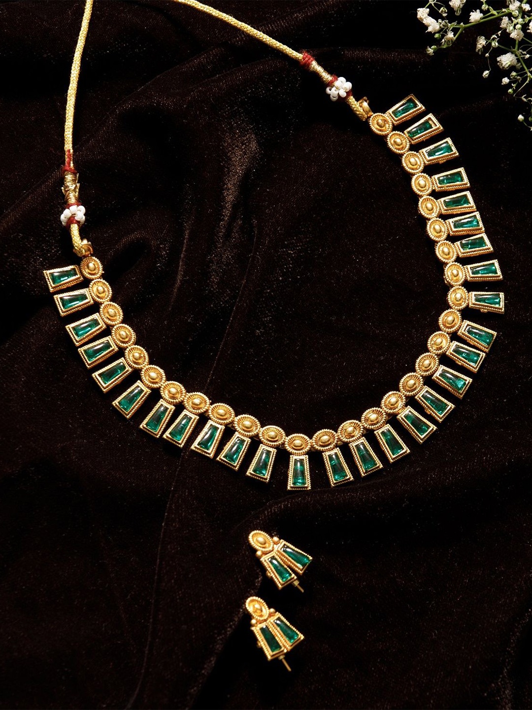 

NILA Gold-Plated Emerald-Studded Jewellery Set