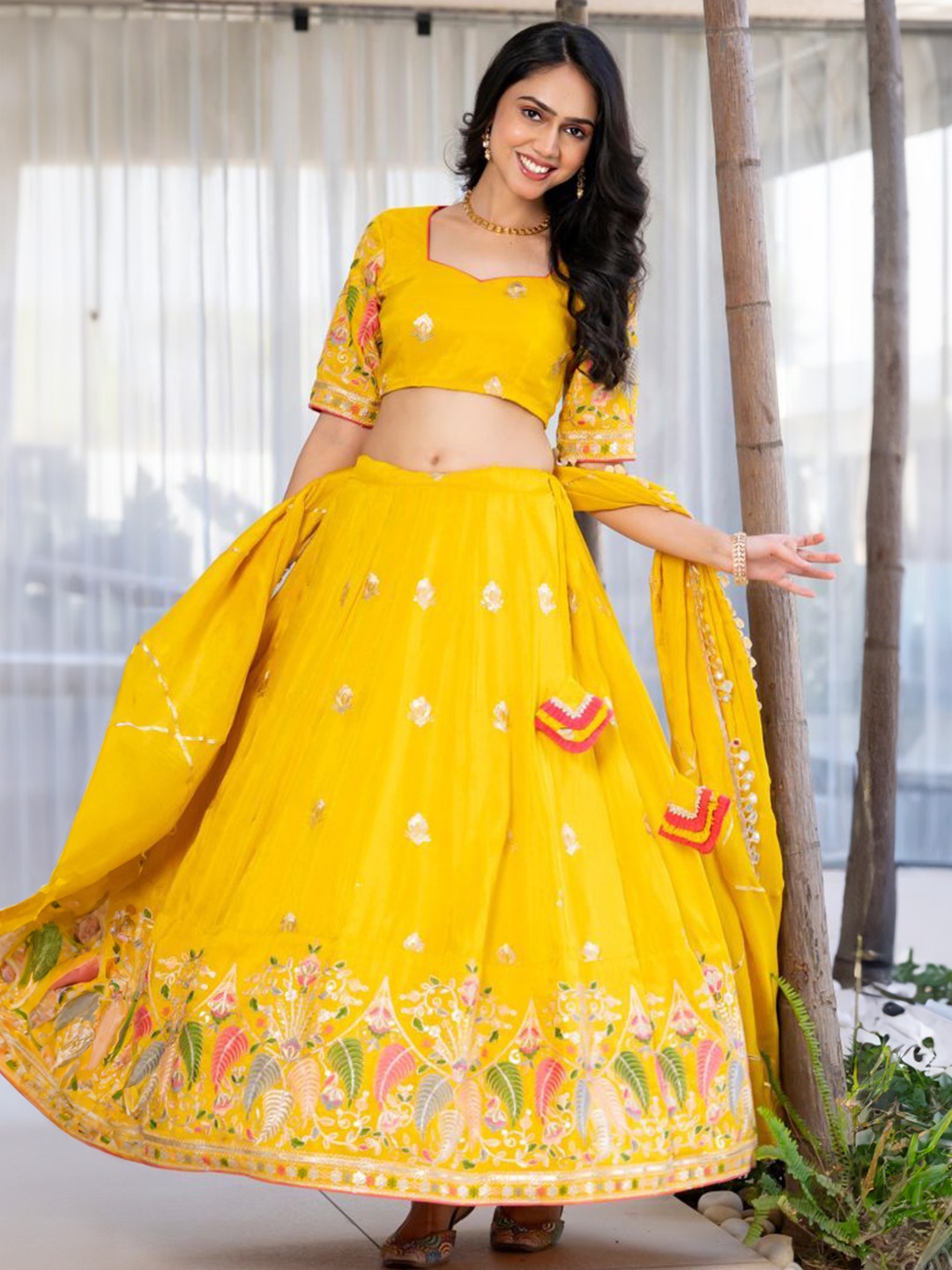 

HOUSE OF JAMOTI Embroidered Sequinned Ready to Wear Lehenga & Blouse With Dupatta, Yellow