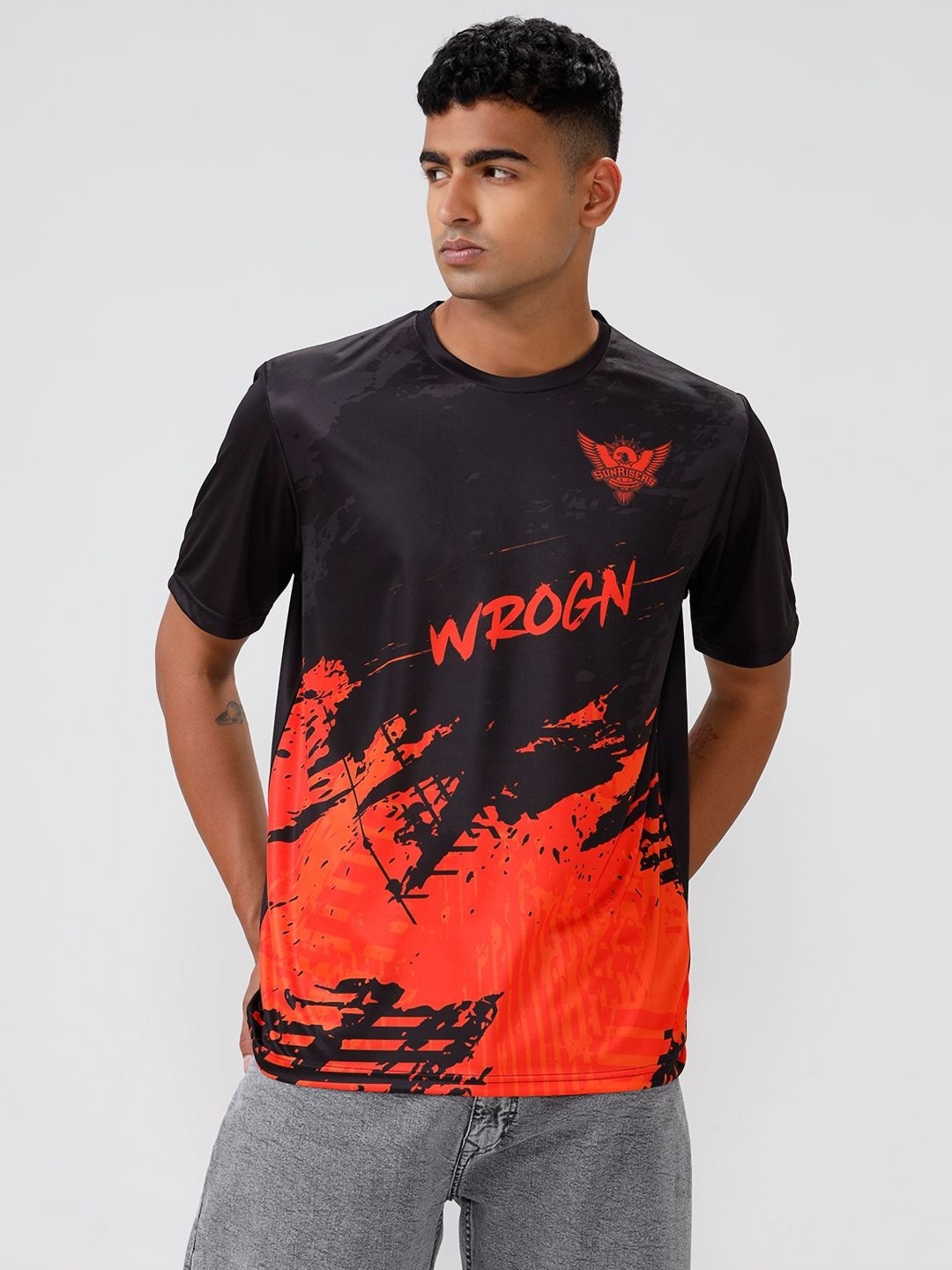 

WROGN Men Printed Slim Fit T-shirt, Multi