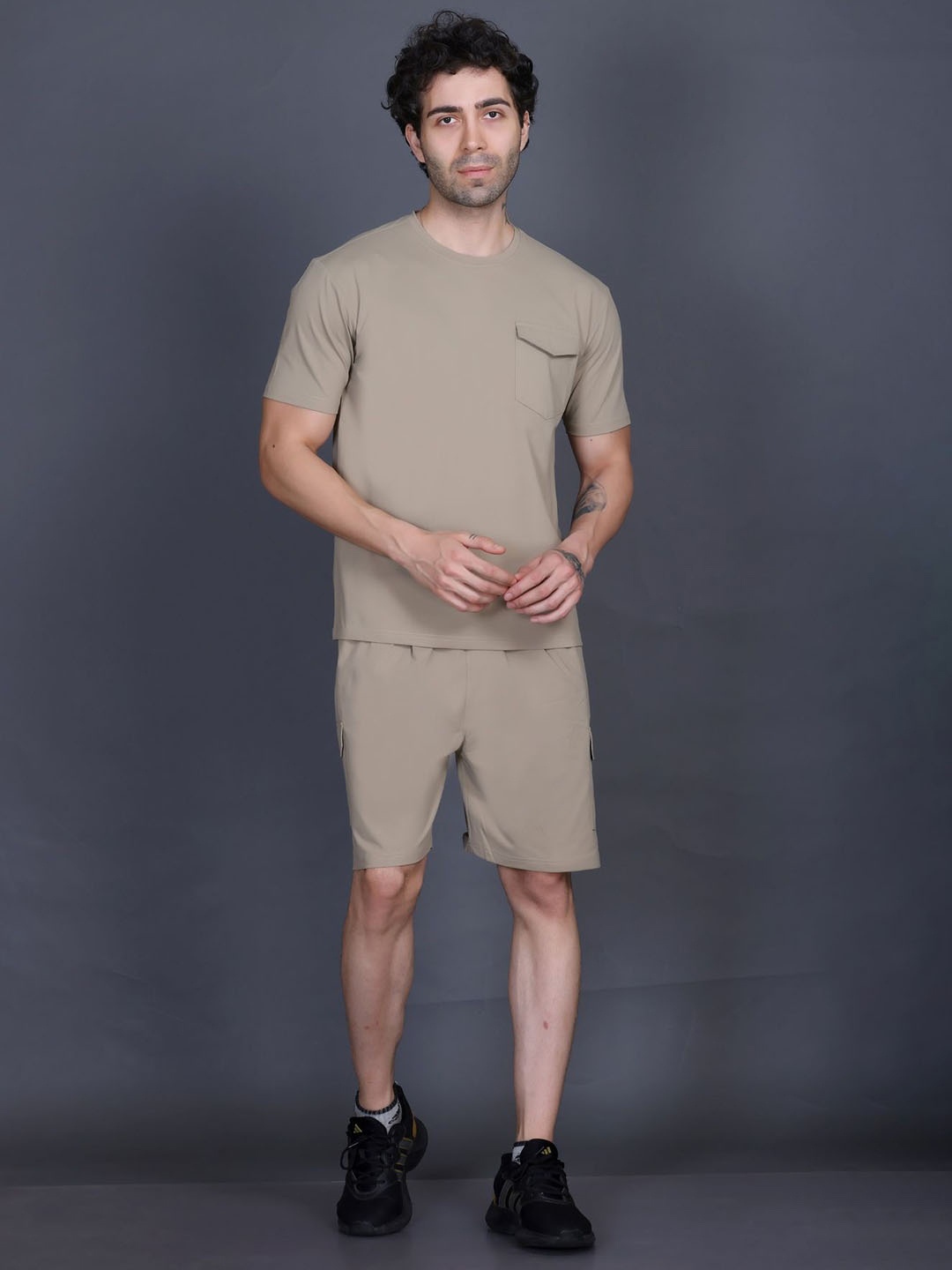 

Antiloop Round Neck Pure Cotton T-Shirt With Shorts, Beige