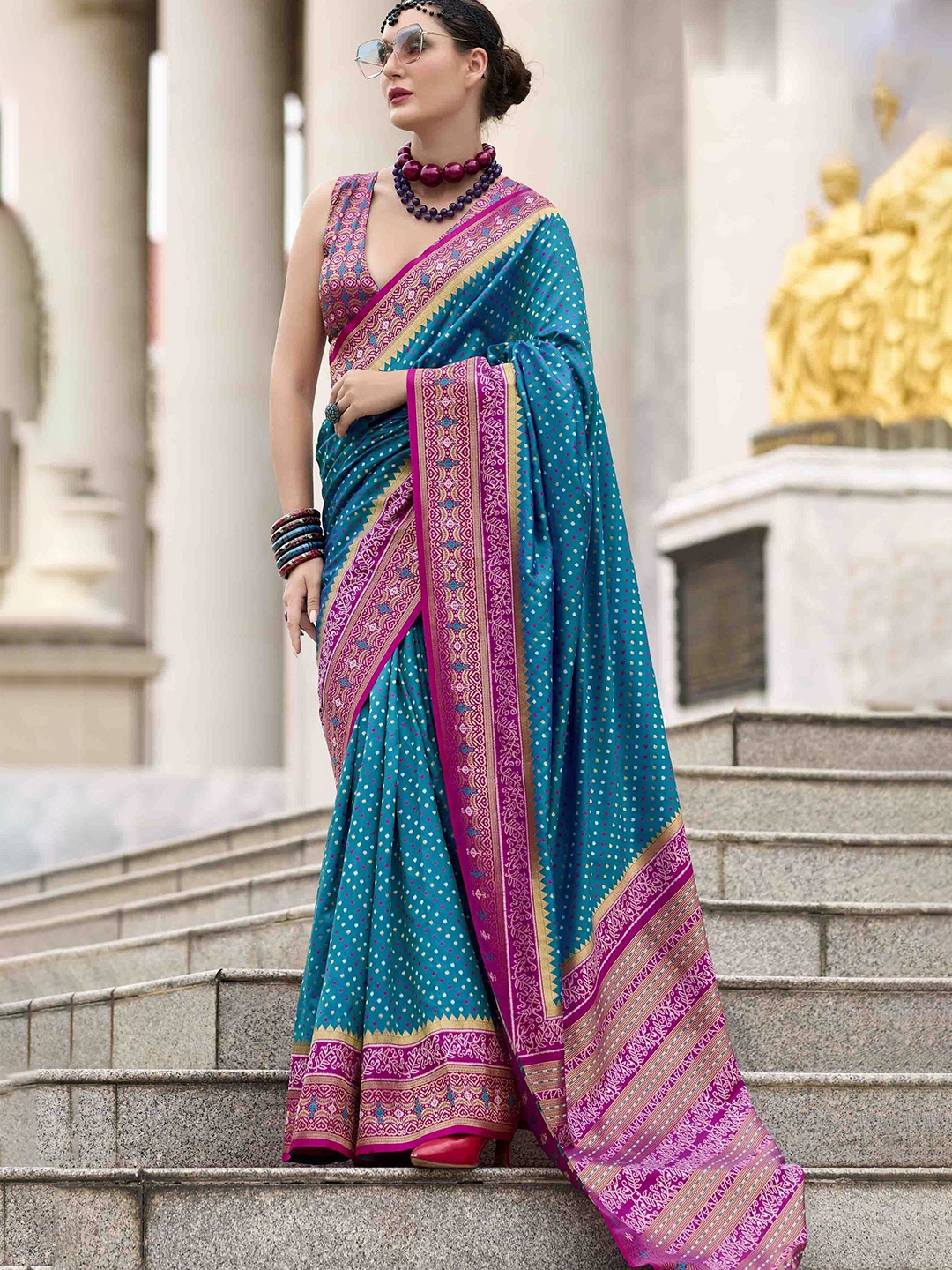 

Mitera Woven Design Zari Saree With Blouse Piece, Purple