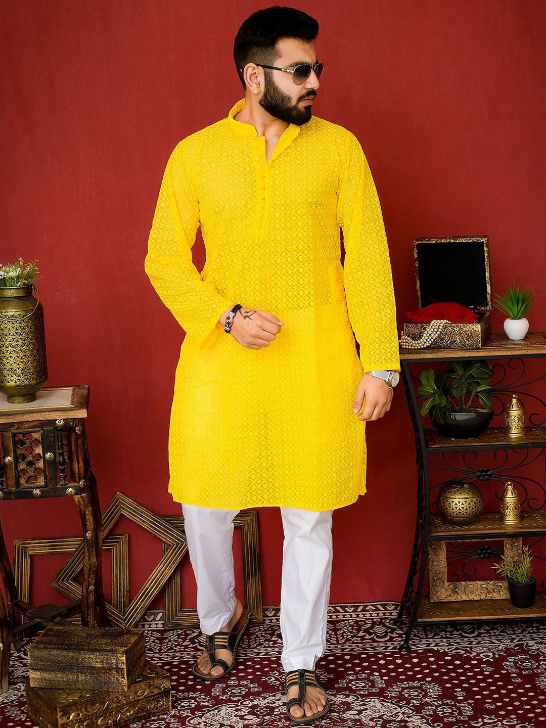 

Echo Ethnic Men Ethnic Motifs Embroidered Chikankari Handloom Georgette Kurta, Yellow
