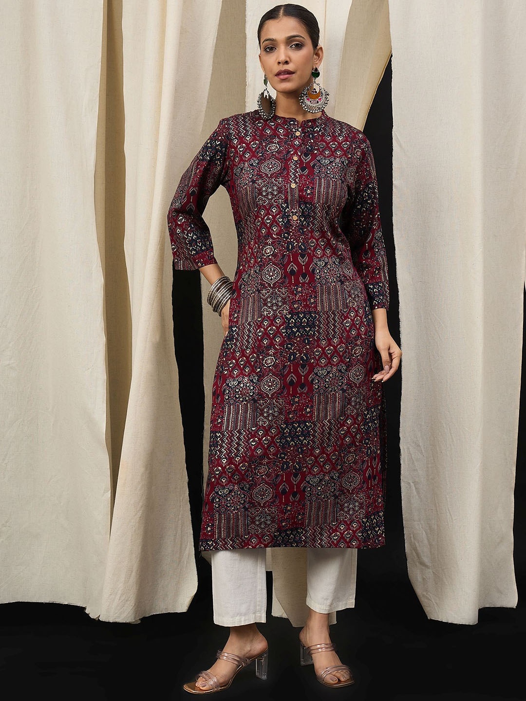 

Anouk Women Floral Printed Sequinned Kurta, Red