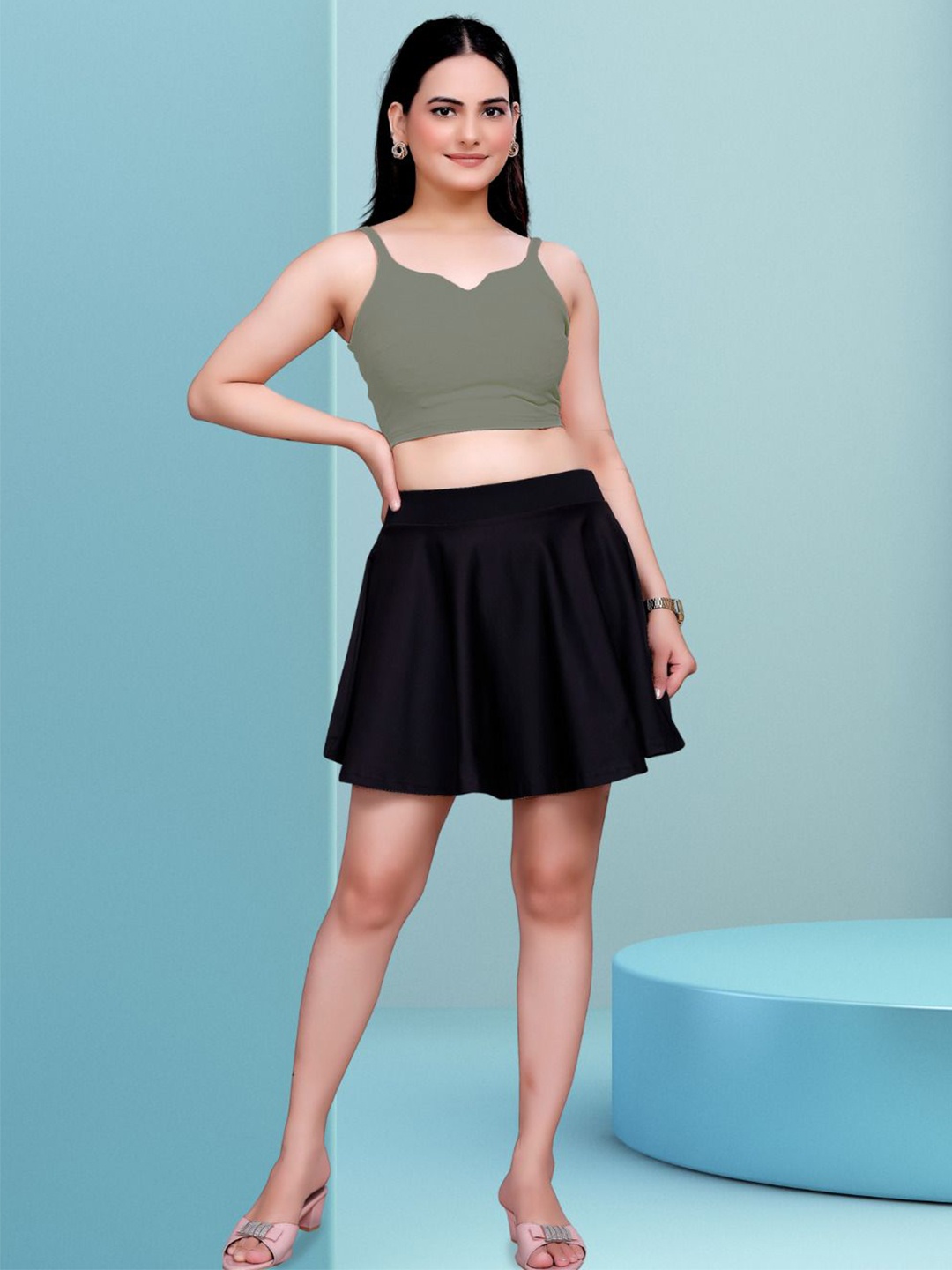 

DressBerry Women Sweatheart Neck Crop Top, Grey