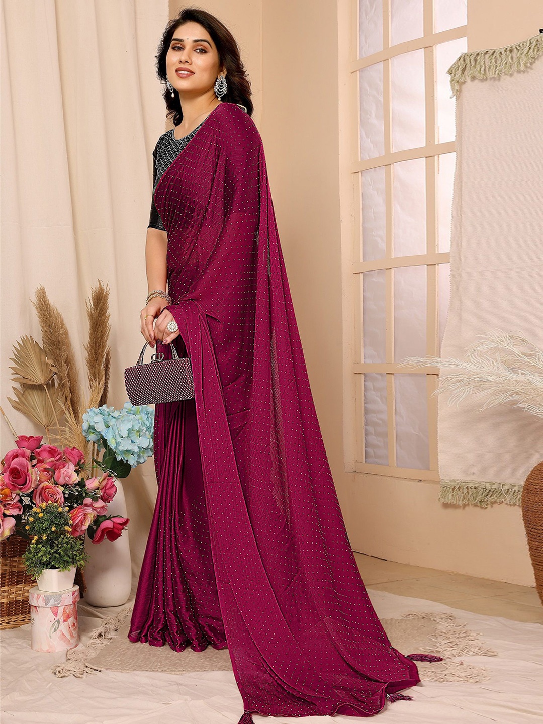 

ROOP SUNDARI SAREES Embellished Beads and Stones Pure Chiffon Saree, Pink
