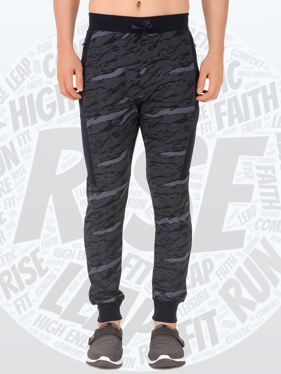 

AKTIO Men Anti Odour Camouflage Printed Mid-Rise Joggers, Blue
