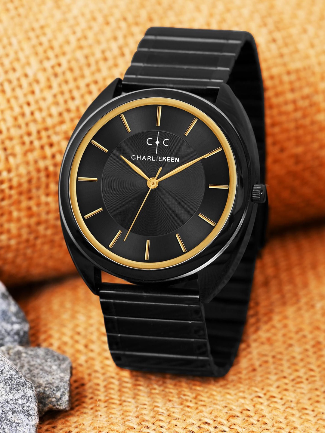 

CHARLIEKEEN Men Brass Dial & Stainless Steel Straps Analogue Watch CC-GR006-BLK-CH, Black