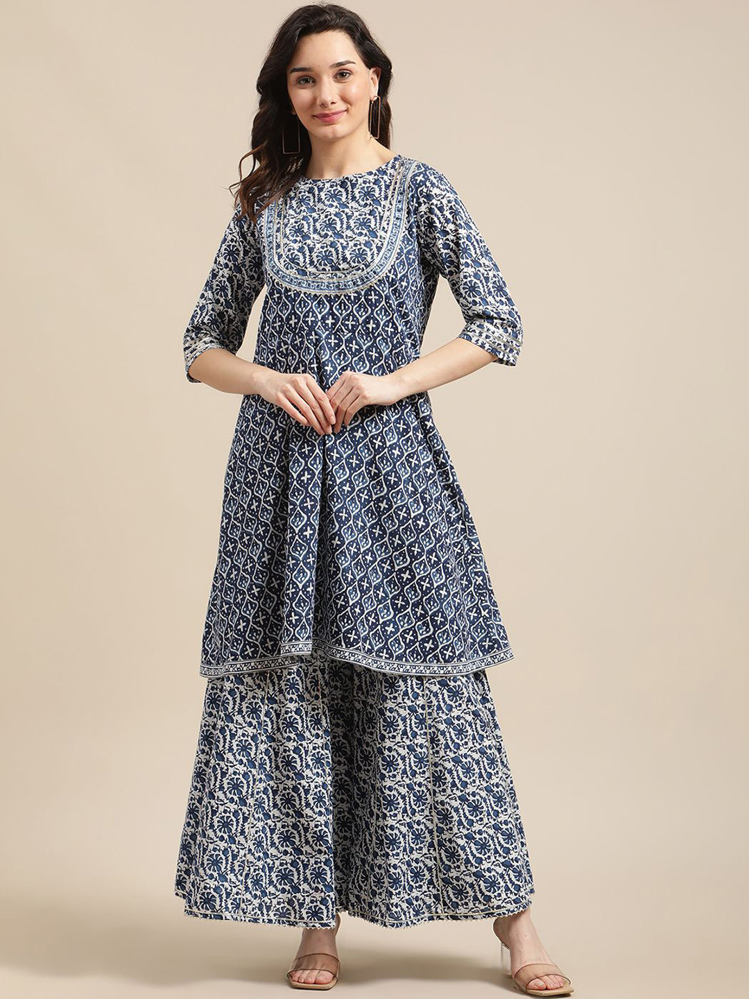 

DIVASTRI Floral Printed Empire Gotta Patti Pure Cotton A-Line Kurta With Sharara, Blue