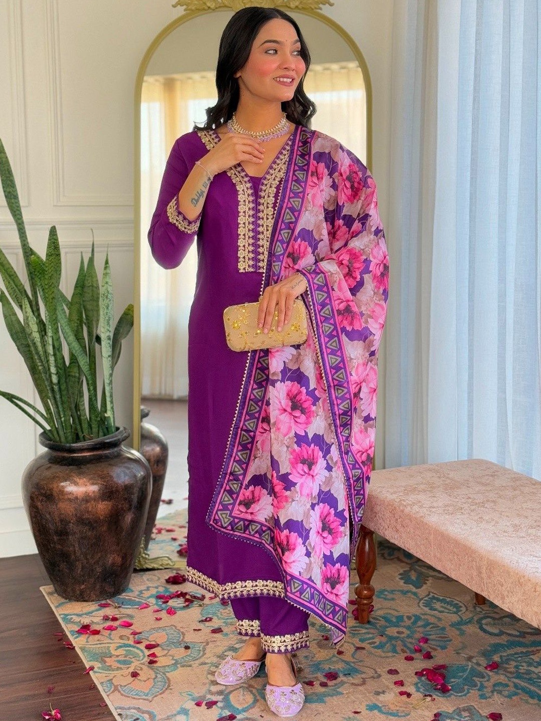 

TOOCHKI Women Yoke Design Regular Kurta with Trousers & With Dupatta, Purple