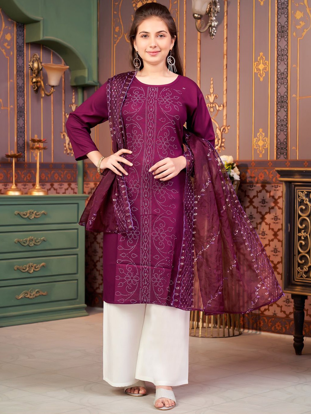 

BAESD Girls Ethnic Motifs Printed Flared Sleeves Mirror Work Kurta, Purple