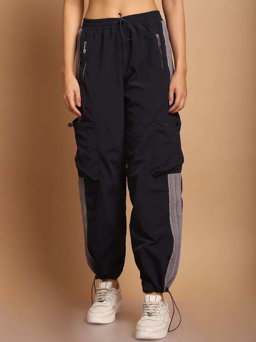 

JAKANARY Women Relaxed Easy Wash Trousers, Black