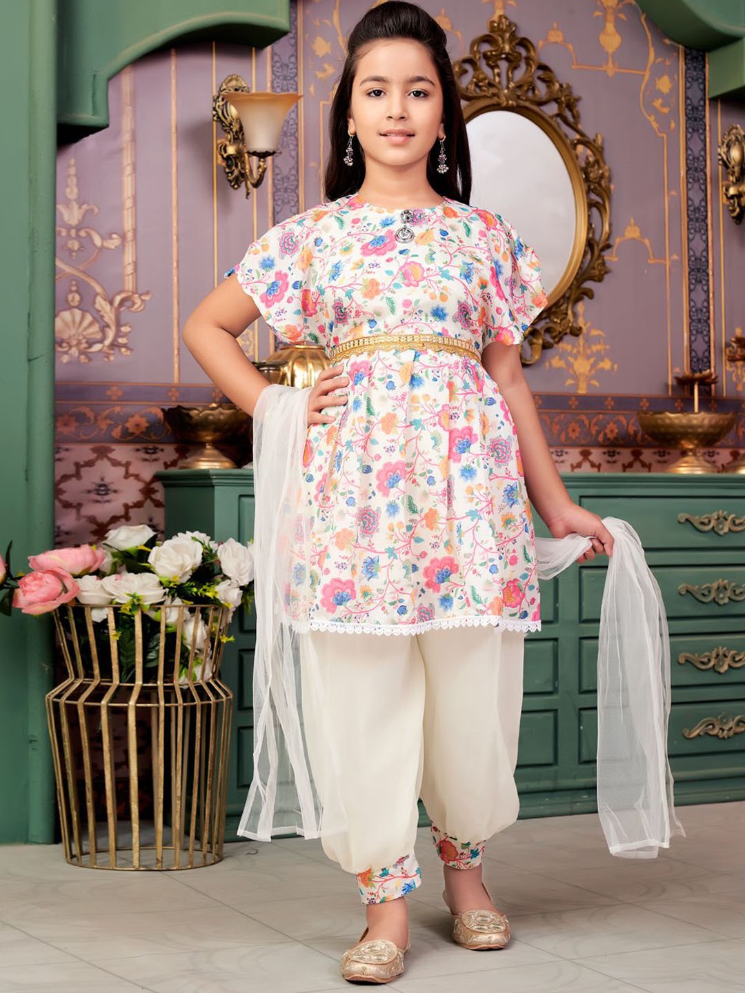 

Sangria Girls Floral Printed Kurti Patiala & Dupatta Set, Pink