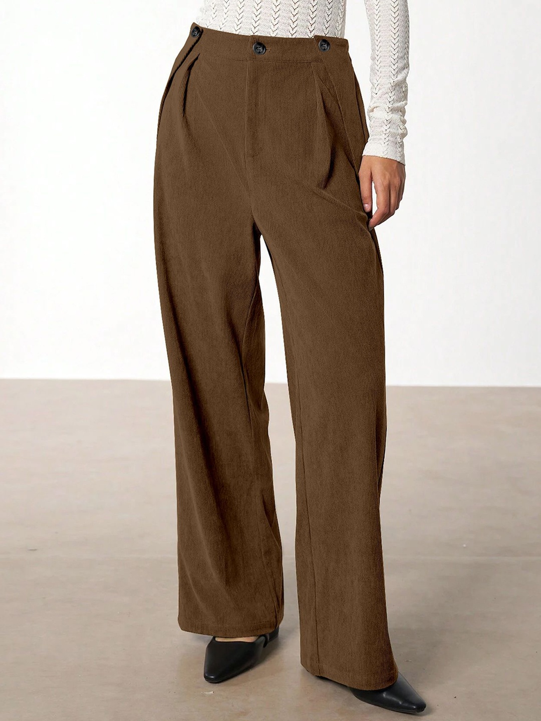 

RAJOVATI Women Pleated Trousers, Brown