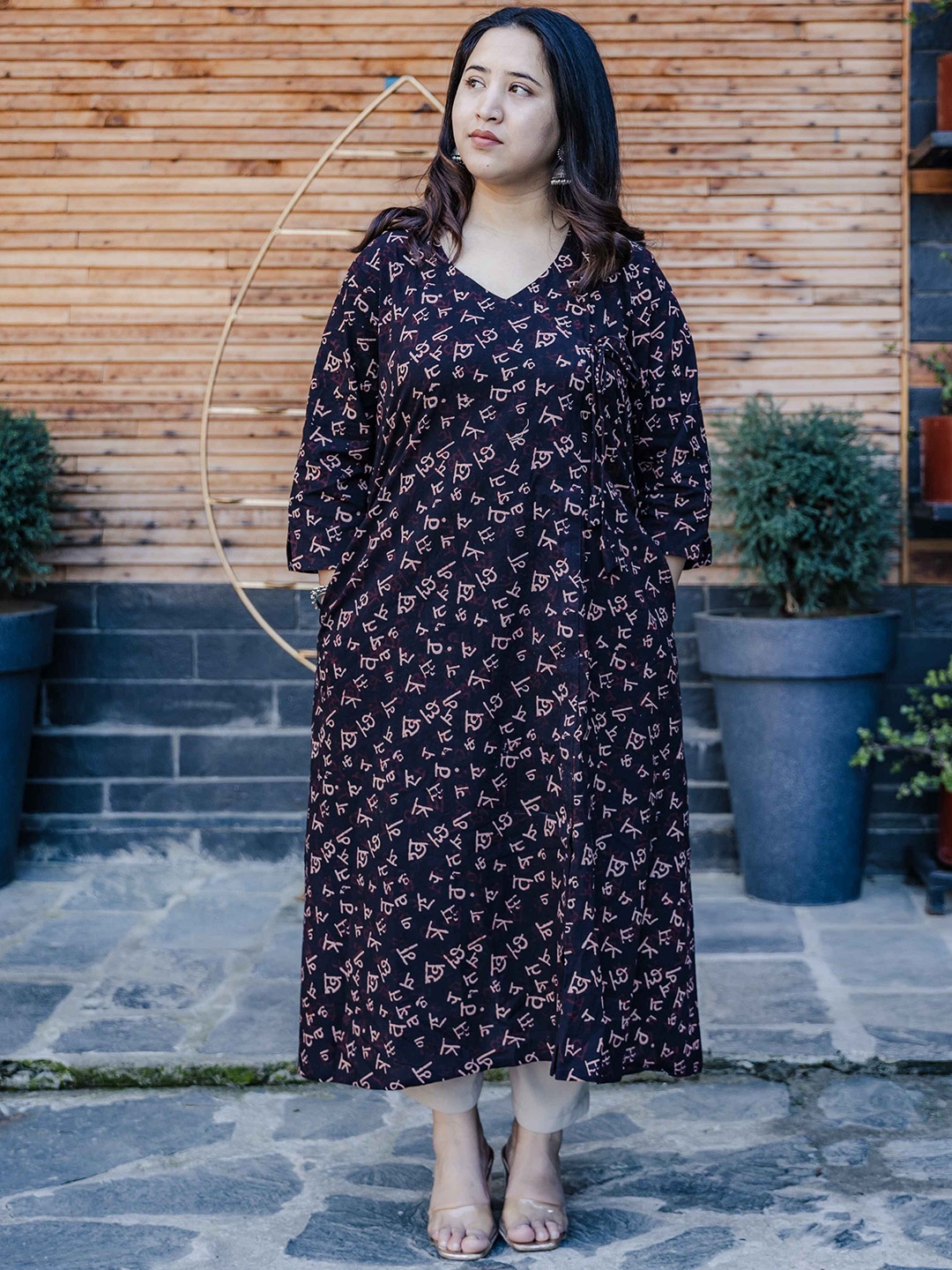 

inkara Women Block Print Khadi Handloom Kurta, Black