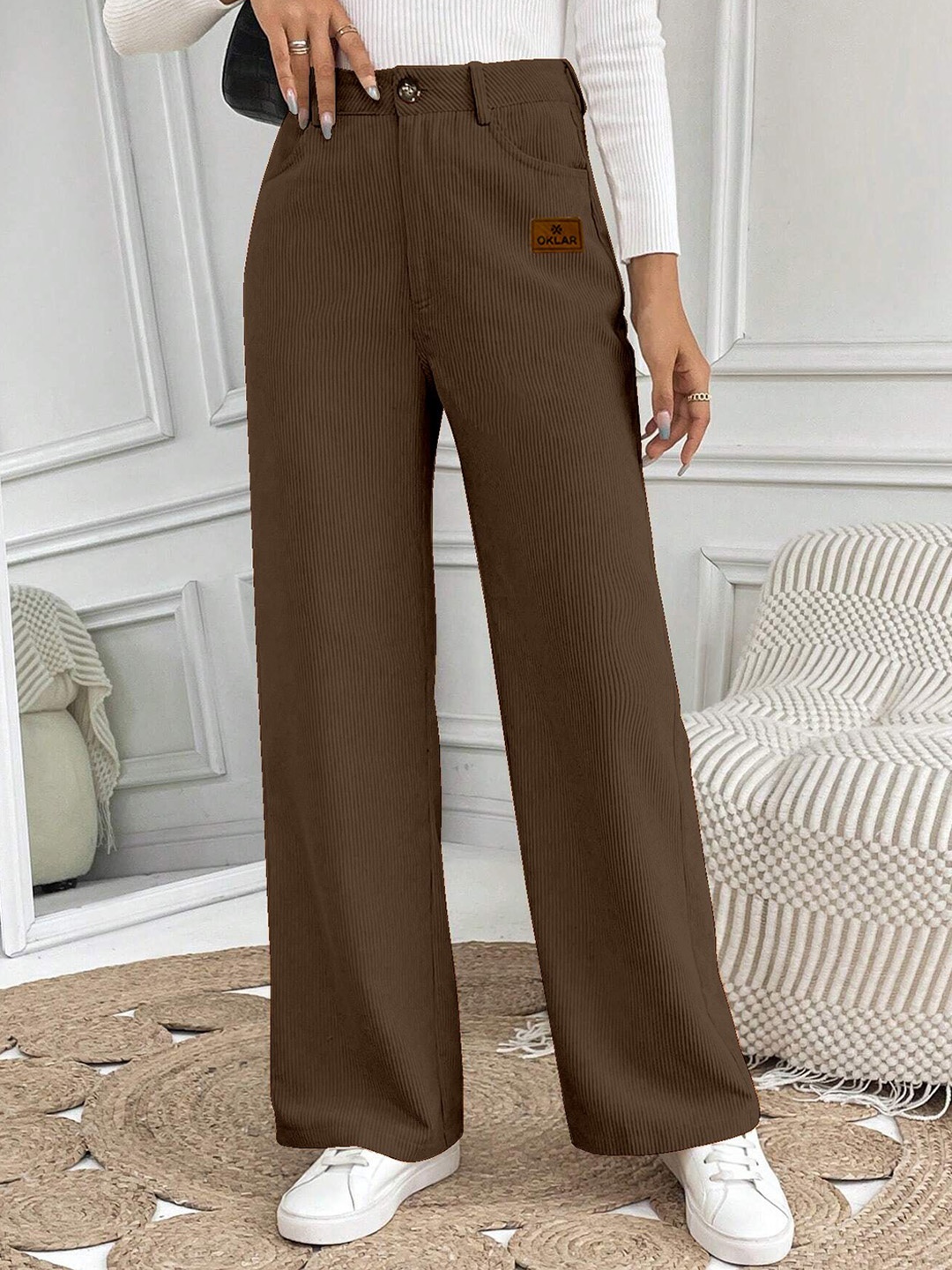 

RAJOVATI Women Pleated Trousers, Brown