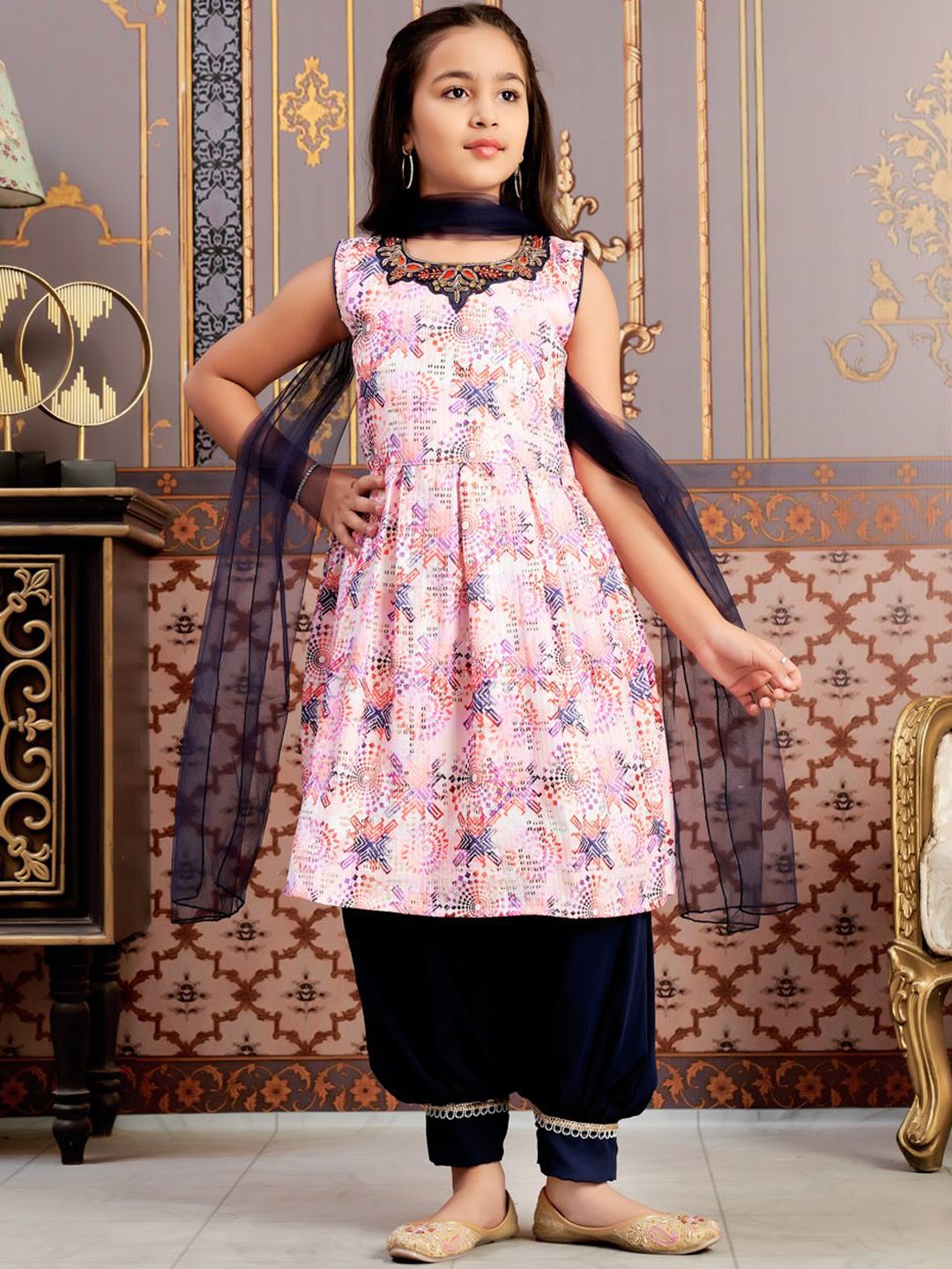 

Sangria Girls Embroidered Georgette Kurta Patiala Set With Dupatta, Navy blue