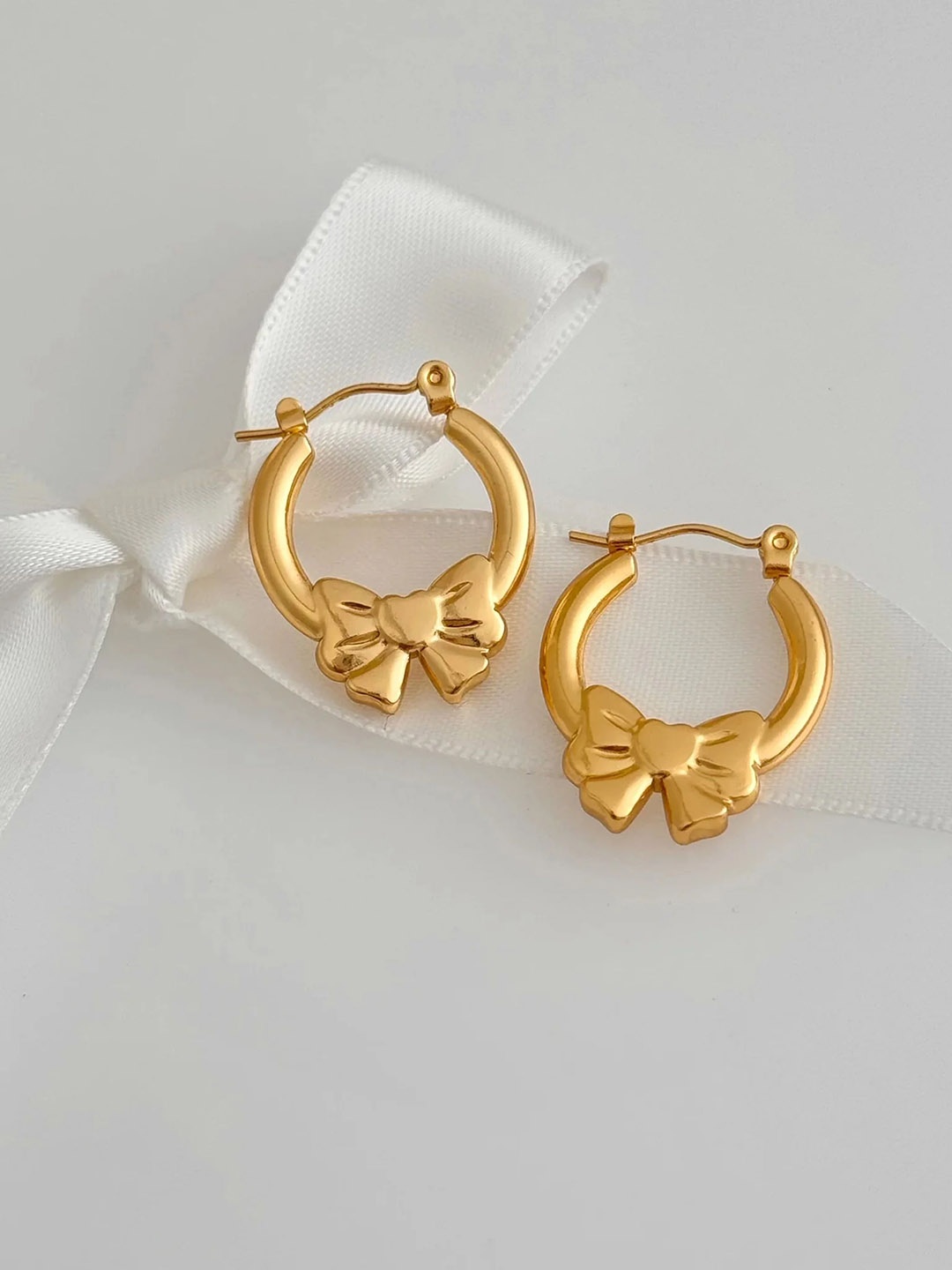 

SUBHAGALANKAR Contemporary Hoop Earrings, Gold